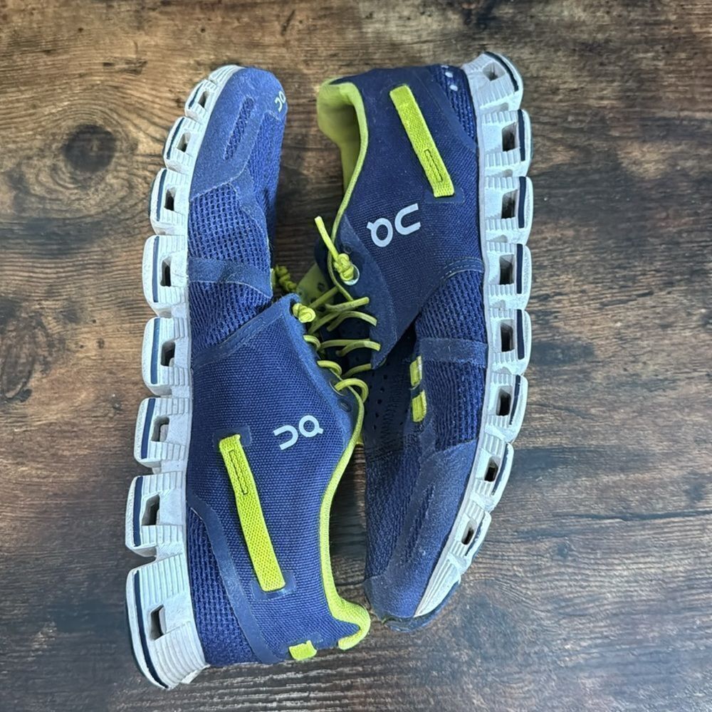 On Cloud On Running Cloudflyer Running Shoes Neon… - image 6